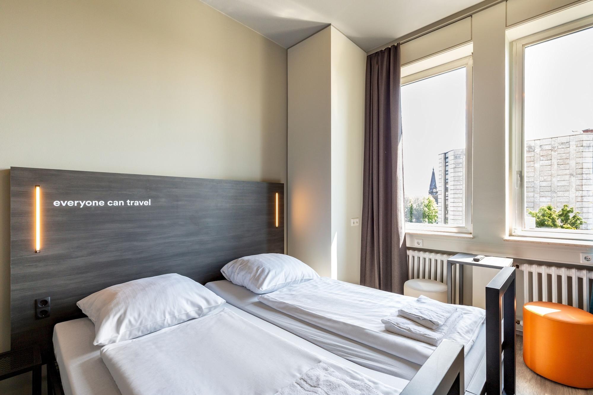 A&O Aachen Hauptbahnhof Hotel Eksteriør billede