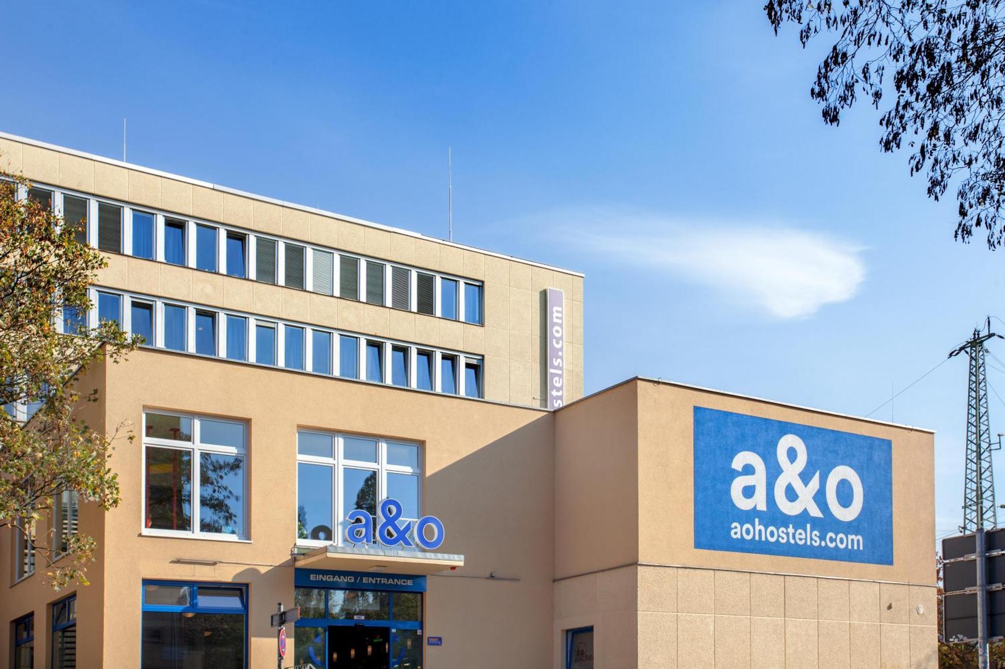 A&O Aachen Hauptbahnhof Hotel Eksteriør billede